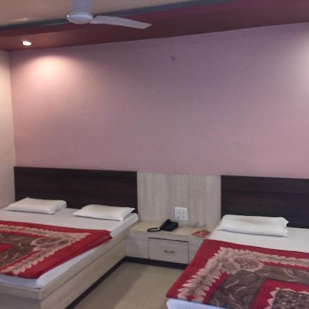Hotel Pakeeza Ajmer Bagian luar foto