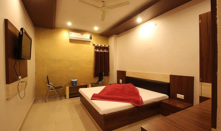 Hotel Pakeeza Ajmer Bagian luar foto