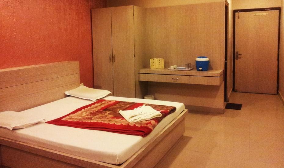 Hotel Pakeeza Ajmer Bagian luar foto