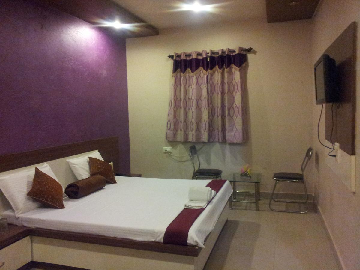 Hotel Pakeeza Ajmer Bagian luar foto